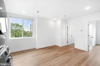 929 N 40th St Unit E, Philadelphia, PA 19104