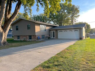 751 Knoll Rd, Emmons, MN 56029
