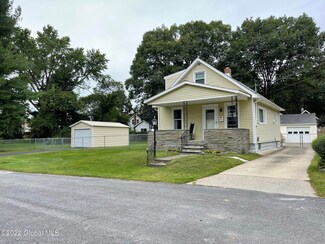 1873 Dodge St, Schenectady, NY 12306