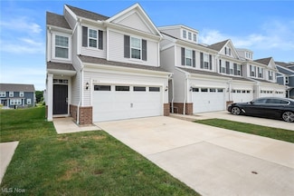 850 Dipper Ln, Aurora, OH 44202