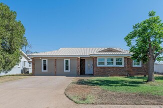 4300 Parkdale Dr, Midland, TX 79703