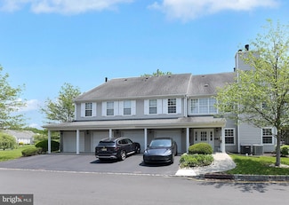 802 Eagles Chase Dr, Lawrence Township, NJ 08648