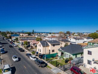 203 E 55th St, Los Angeles, CA 90011