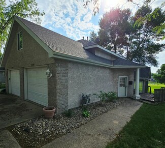 2208 10th Ave SE Unit 12, Willmar, MN 56201
