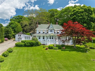 1660 Main Rd, Tiverton, RI 02878
