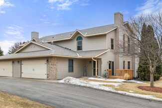 280 White Oak Ave, Plover, WI 54467
