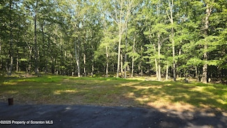 Lot 109 Oriole Ct, Hawley, PA 18428