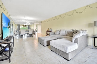 2671 S Course Dr Unit 105, Pompano Beach, FL 33069