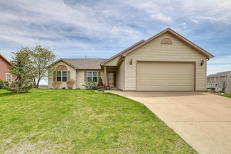 747 Dakota Dr, Hartford, WI 53027