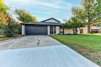 11300 Davis Ct, Oklahoma City, OK 73162