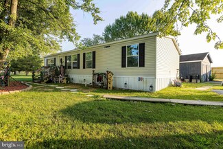 482 Hykes Rd, Greencastle, PA 17225