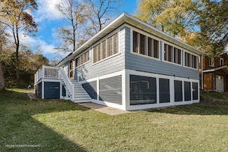 N4563 W Shore Place Rd, Cambridge, WI 53523