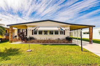 3148 Indian Village Ln, North Fort Myers, FL 33917