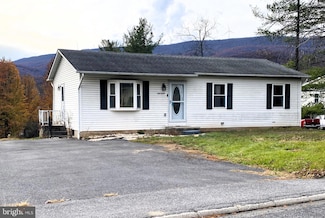 14104 Louise Dr SW, Cumberland, MD 21502