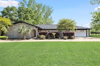 3434 W Park Ave, Orange, TX 77630