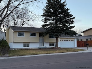 4940 Mountain Rd, Cheyenne, WY 82009