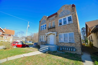 4480 N Hopkins St, Milwaukee, WI 53209