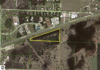 7015 U S 31, Traverse City, MI 49684