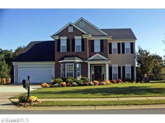 202 Day Break Dr, Kernersville, NC 27284