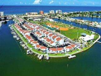 169 Medallion Blvd Unit E, Madeira Beach, FL 33708