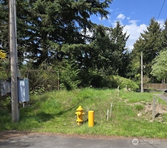 700 S 124th St, Seattle, WA 98168