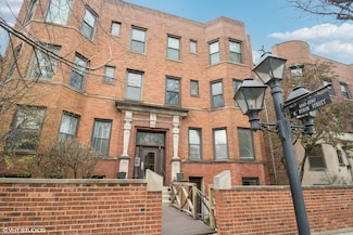 1048 W Byron St Unit G, Chicago, IL 60613