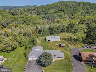 4146 Shimerville Rd, Emmaus, PA 18049