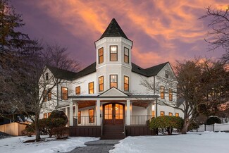 143 Rowe St, Melrose, MA 02176