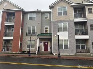 60 Roosevelt Ave Unit 3312, Carteret, NJ 07008