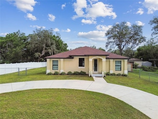 12405 Clear Lake Dr, New Port Richey, FL 34654