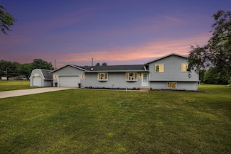 33892 Shirley Dr, Niles, MI 49120