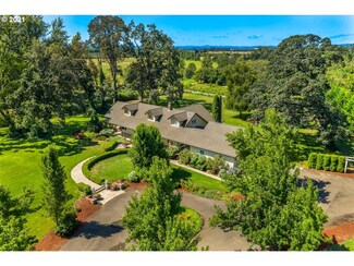 91154 River Rd, Junction City, OR 97448