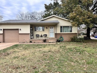 518 E Galveston Dr, Broken Arrow, OK 74012