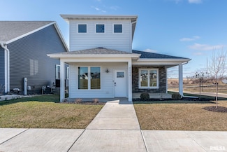 6154 Mississippi Ave, Davenport, IA 52807