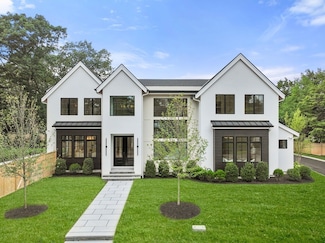 43 Carver Rd, Newton Highlands, MA 02461