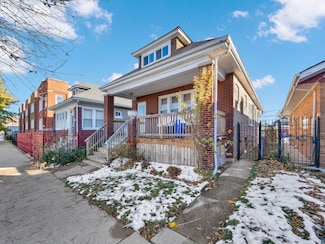 6333 S Whipple St, Chicago, IL 60629