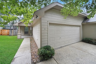 6 Valewood Place, Conroe, TX 77384