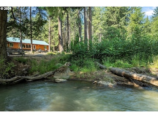 3 Pacific Crest Rd, Trout Lake, WA 98650