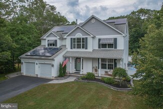 101 Rowan Ct, Manahawkin, NJ 08050