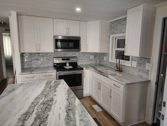 97 Captiva St, Nokomis, FL 34275