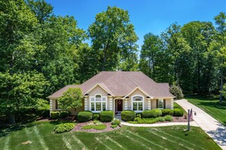 7690 Laurelwood Dr, Canal Winchester, OH 43110
