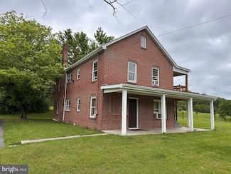 2320 Valley Rd Unit 2, Berkeley Springs, WV 25411