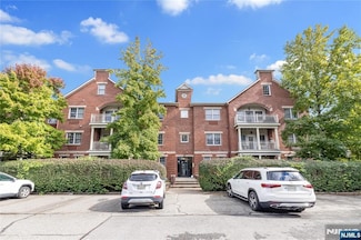 1109 Tenakill Park W Unit 1109, Cresskill, NJ 07626