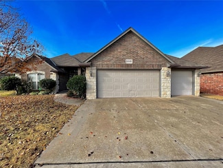 16505 Moorgate Ln, Edmond, OK 73012