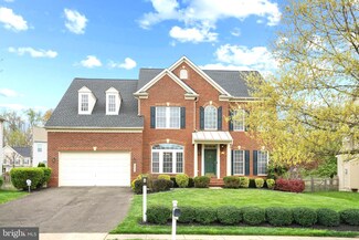 2032 Port Potomac Ave, Woodbridge, VA 22191