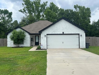 130 Hunters Trace, Picayune, MS 39466