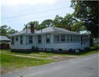 49 Circuit Ave, Wareham, MA 02571