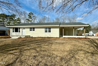 209 Carolyn Dr, Benson, NC 27504