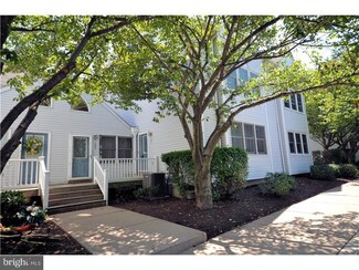 205 Victoria Dr, Montgomeryville, PA 18936