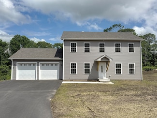 16 Tommy Ct, Norwich, CT 06360